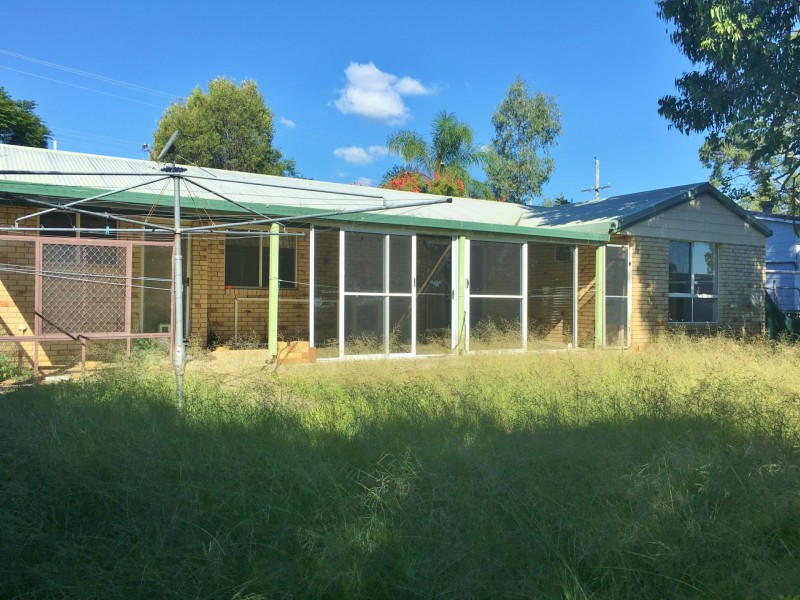 19 Normanby Street, Nanango QLD 4615