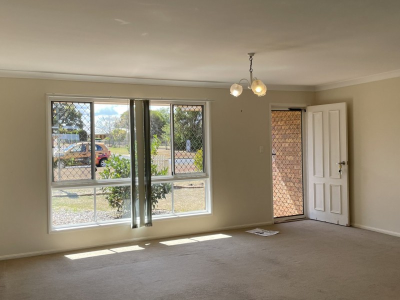 54 Windsor Circle, Kingaroy QLD 4610