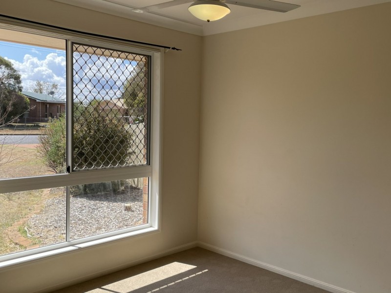 54 Windsor Circle, Kingaroy QLD 4610
