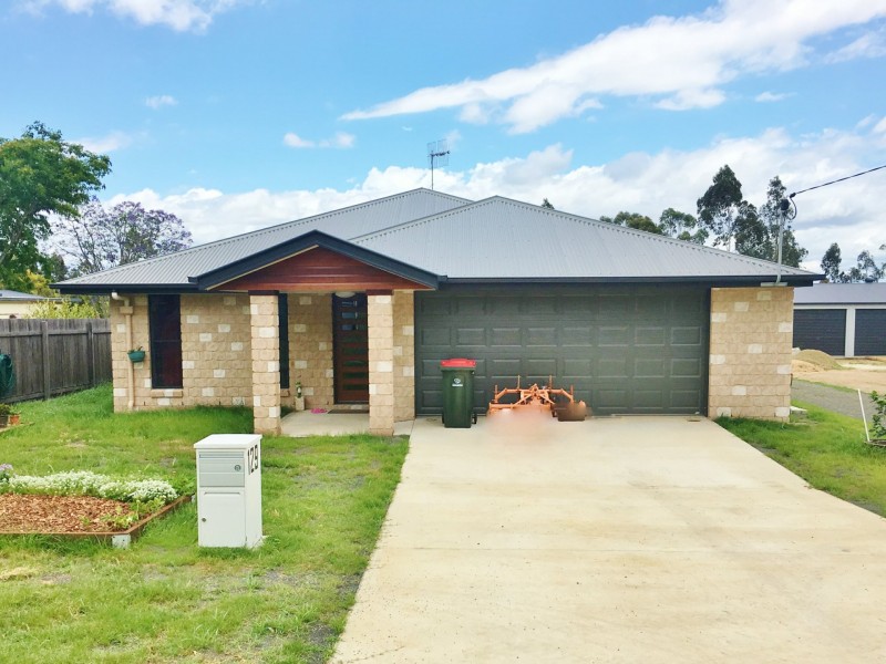 129 Pring Street, Wondai QLD 4606