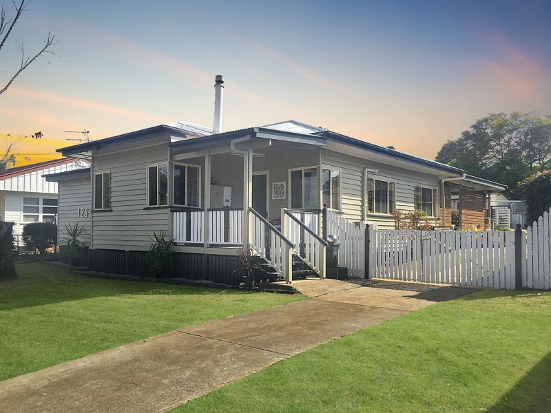 128 Doonkuna Street, Kingaroy QLD 4610