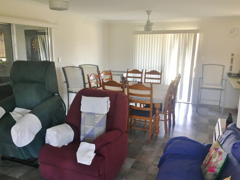 8-10 Hardiker Street, Moffatdale QLD 4605