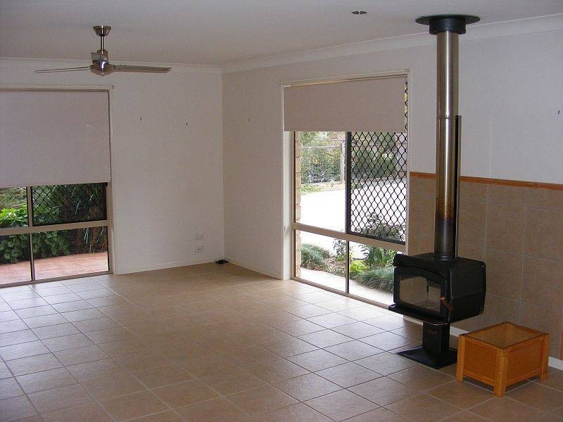 2/37 Grant Crescent, Wondai QLD 4606