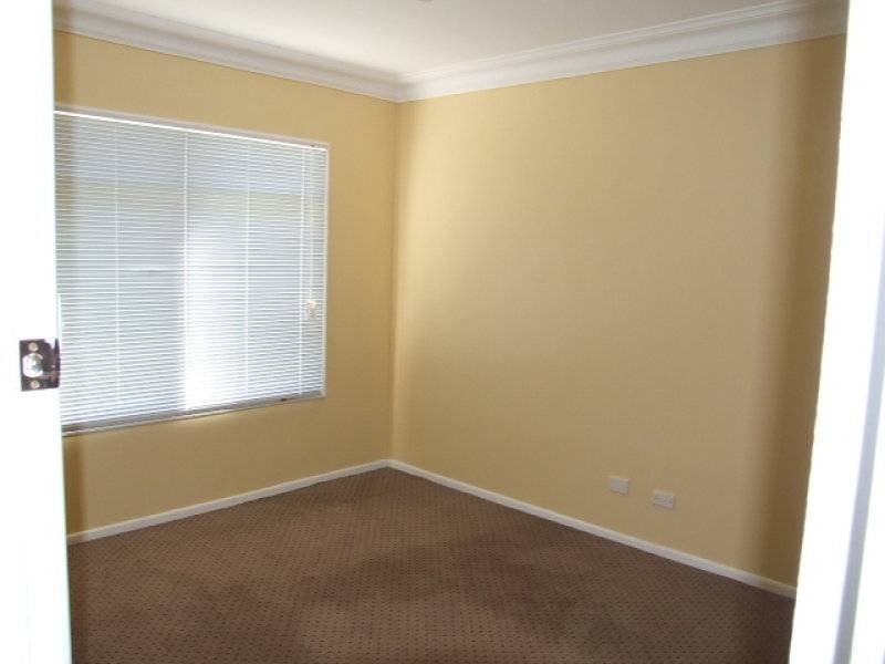 91 Pring Street, Wondai QLD 4606