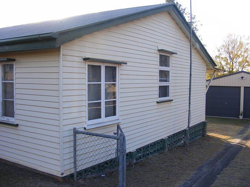 11 Haly Street, Wondai QLD 4606