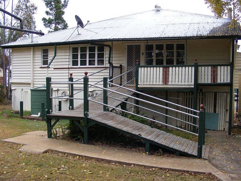 10 Baynes Street, Wondai QLD 4606