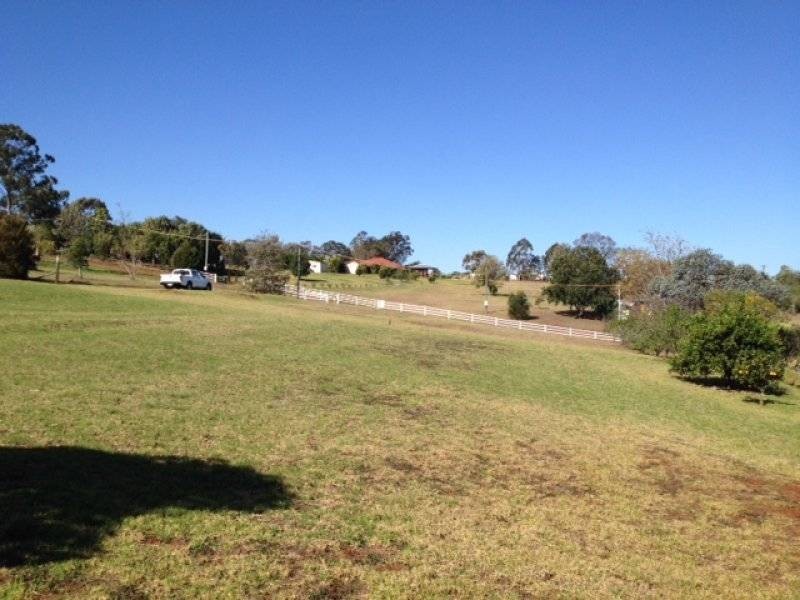 13 Hill Street, Tingoora QLD 4608