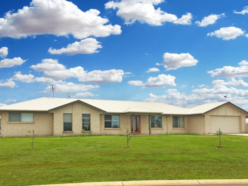 74-76 Rosella Parade, Kingaroy QLD 4610