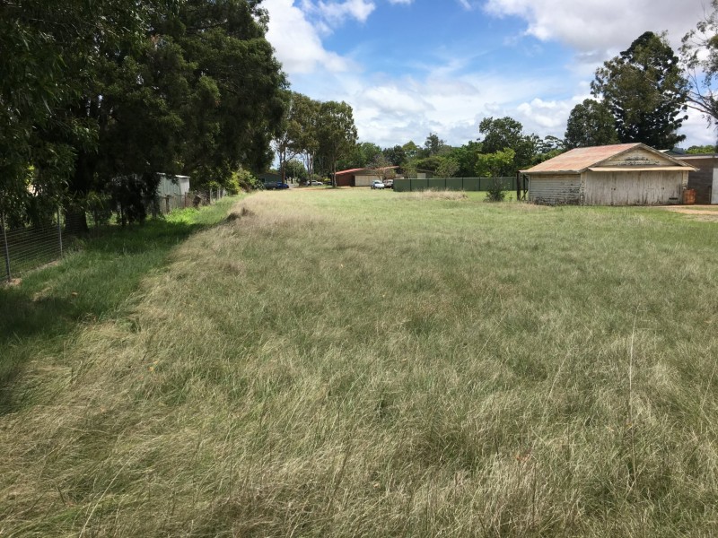 27 Hodge Street, Kingaroy QLD 4610