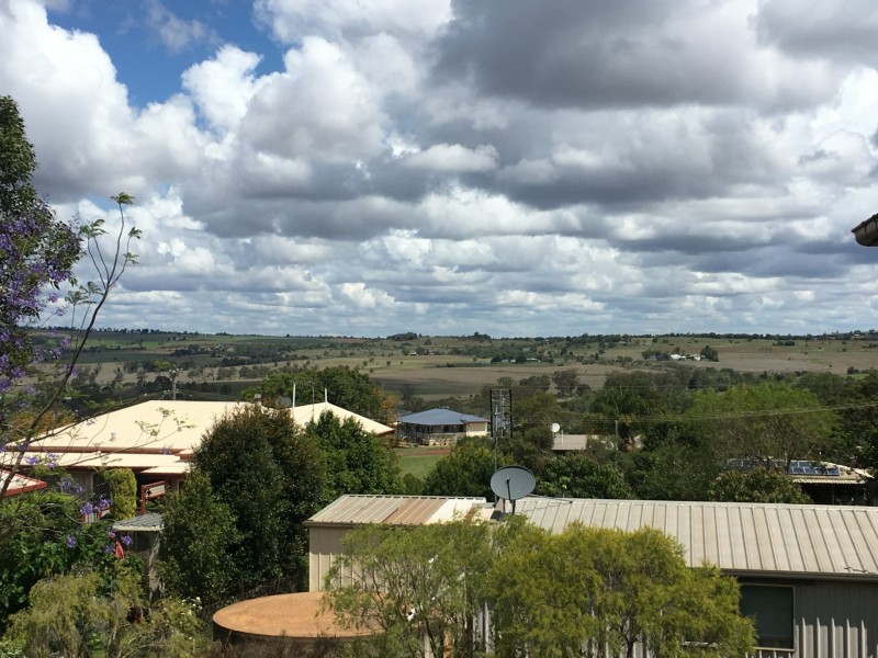 9 Meek Street, Tingoora QLD 4608