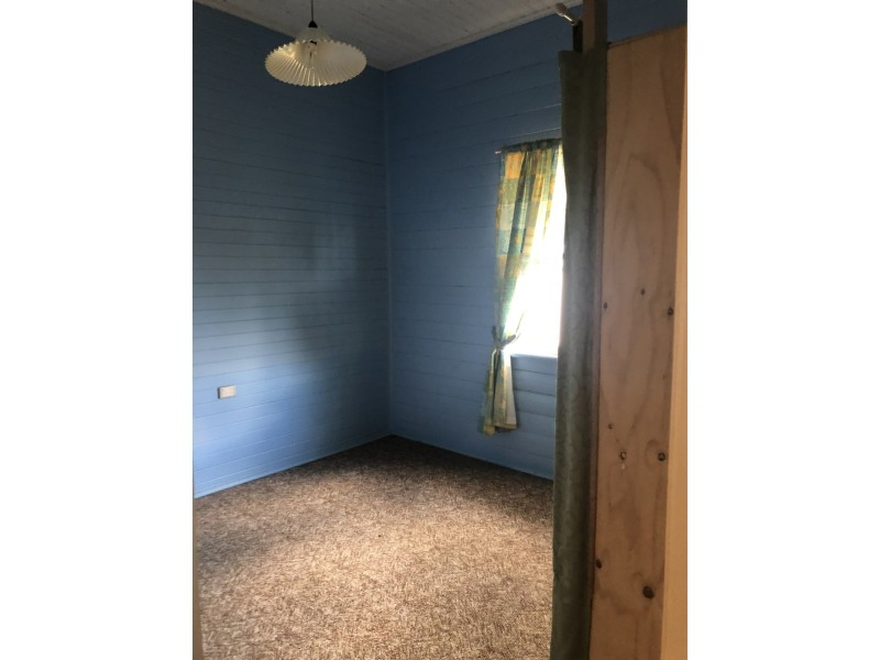 9 Meek Street, Tingoora QLD 4608