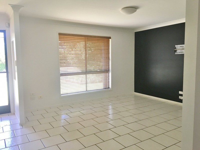 18 Olive Grove, Kingaroy QLD 4610