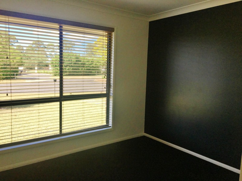 18 Olive Grove, Kingaroy QLD 4610