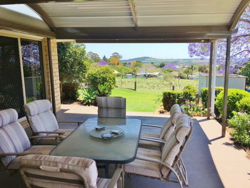 82 Moore Street, Kingaroy QLD 4610