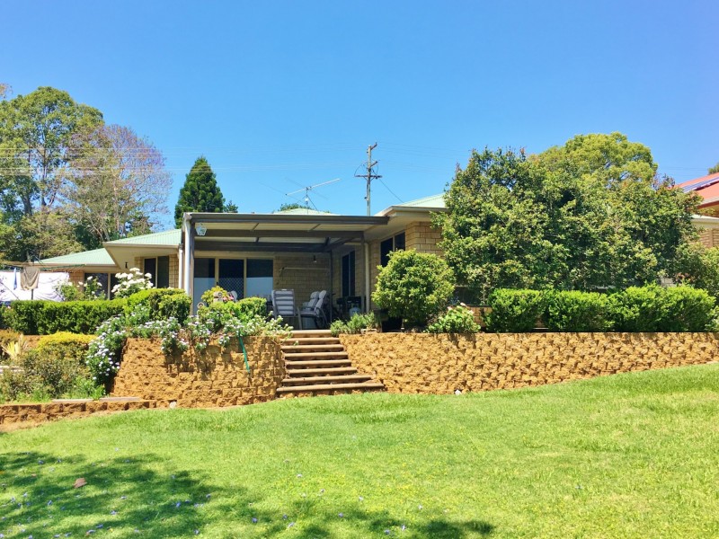 82 Moore Street, Kingaroy QLD 4610