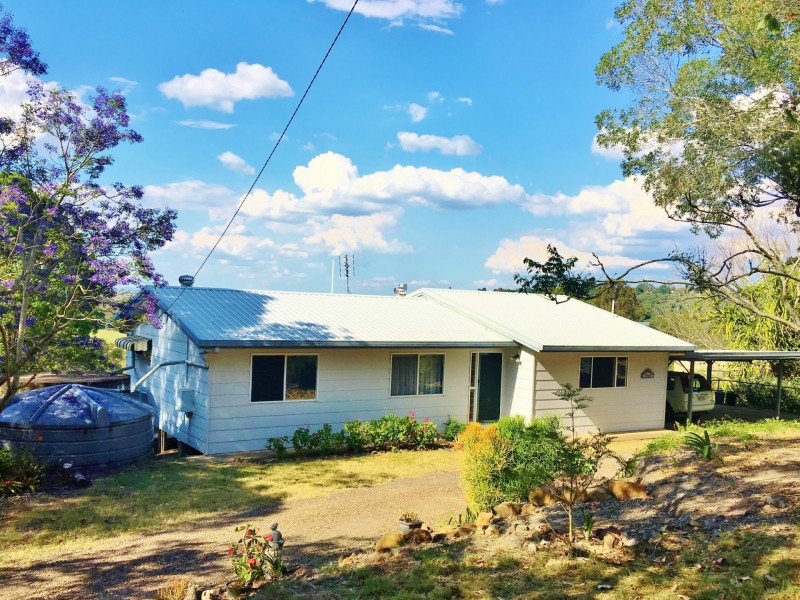 74 Hicken Way, Nanango QLD 4615