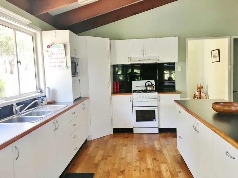 74 Hicken Way, Nanango QLD 4615