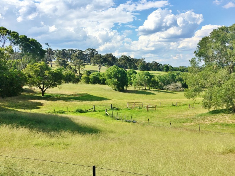 74 Hicken Way, Nanango QLD 4615