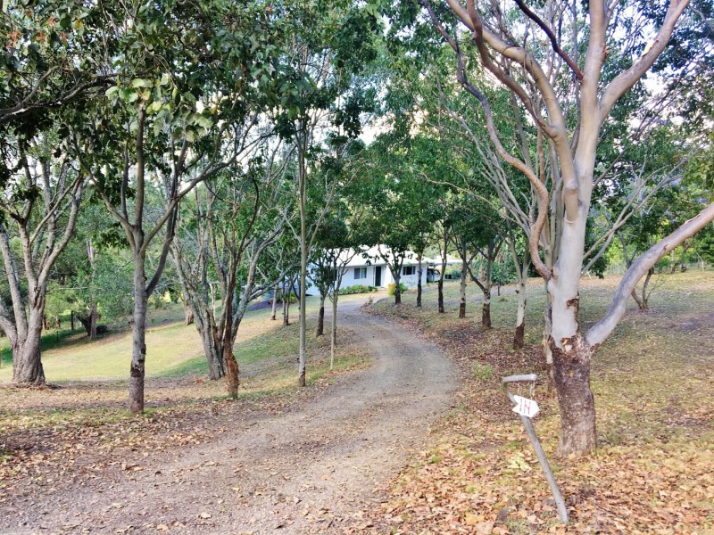 74 Hicken Way, Nanango QLD 4615