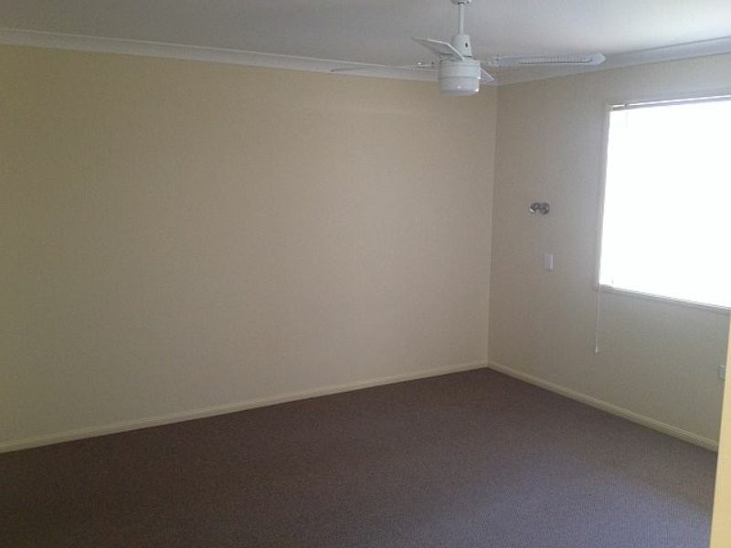 2/22 McIlhatton Street, Wondai QLD 4606