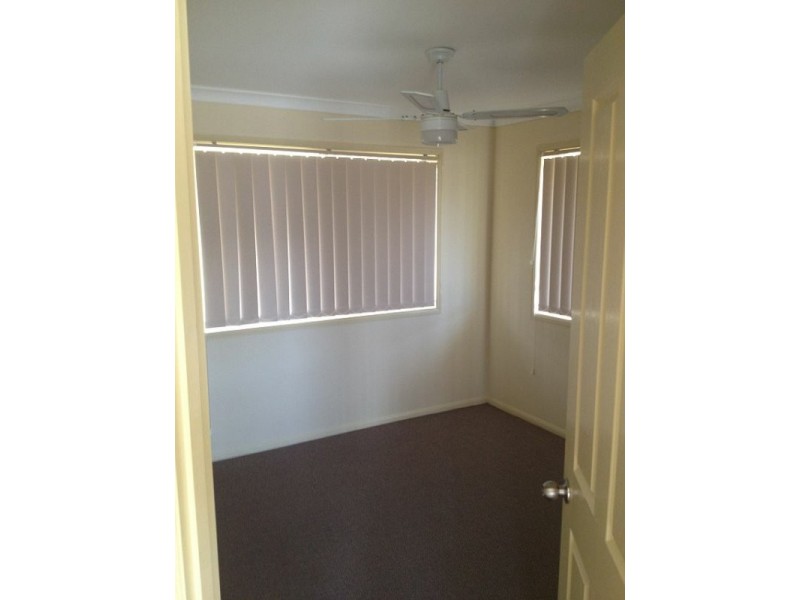 2/22 McIlhatton Street, Wondai QLD 4606