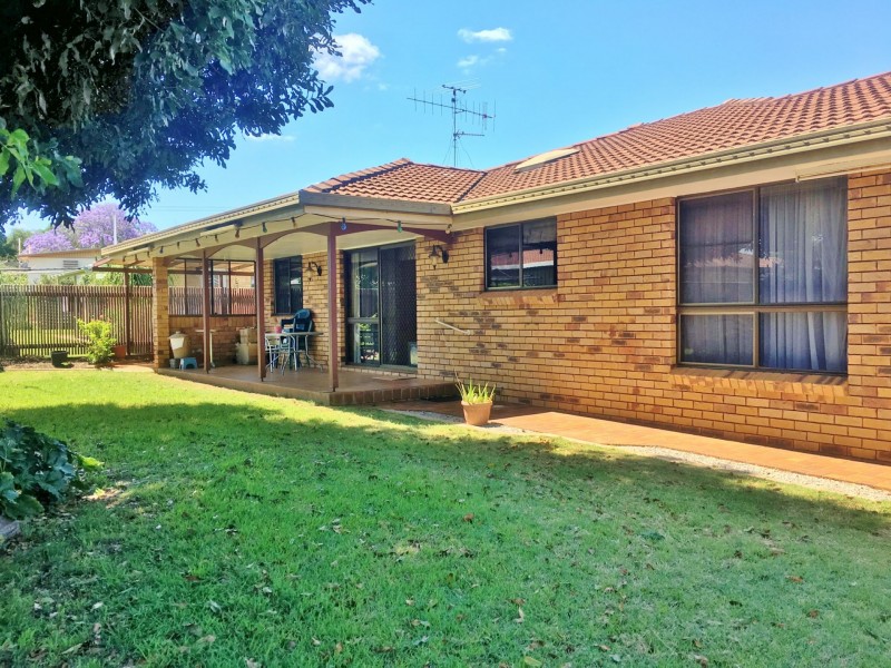 18 Coral Street, Kingaroy QLD 4610