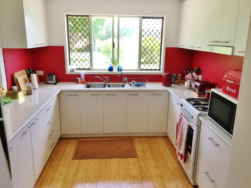 7 Taylors Road, Kingaroy QLD 4610