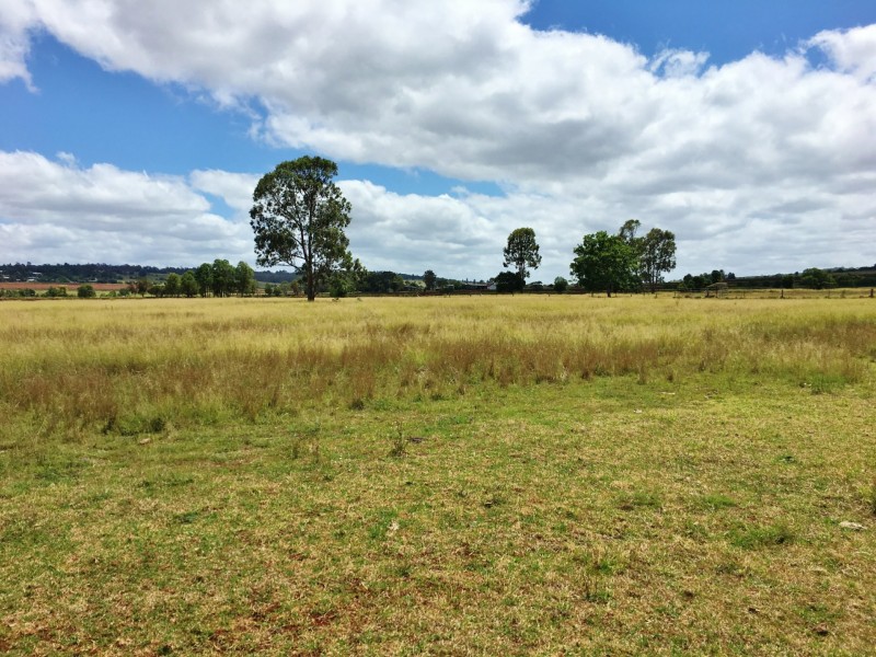 7 Taylors Road, Kingaroy QLD 4610