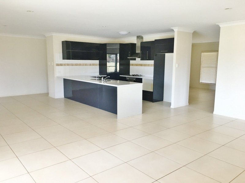6-8 Peregrine Drive, Kingaroy QLD 4610