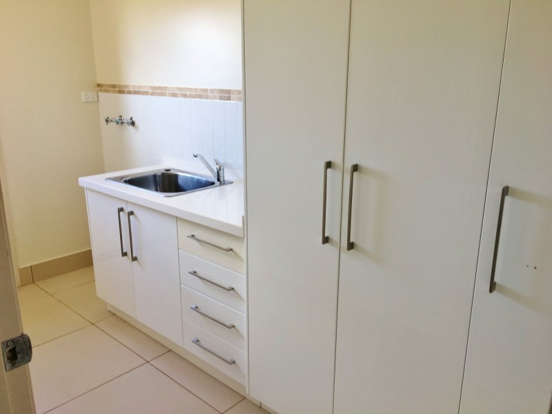 6-8 Peregrine Drive, Kingaroy QLD 4610