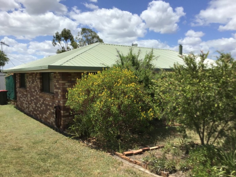 17 Burns Crescent, Wondai QLD 4606