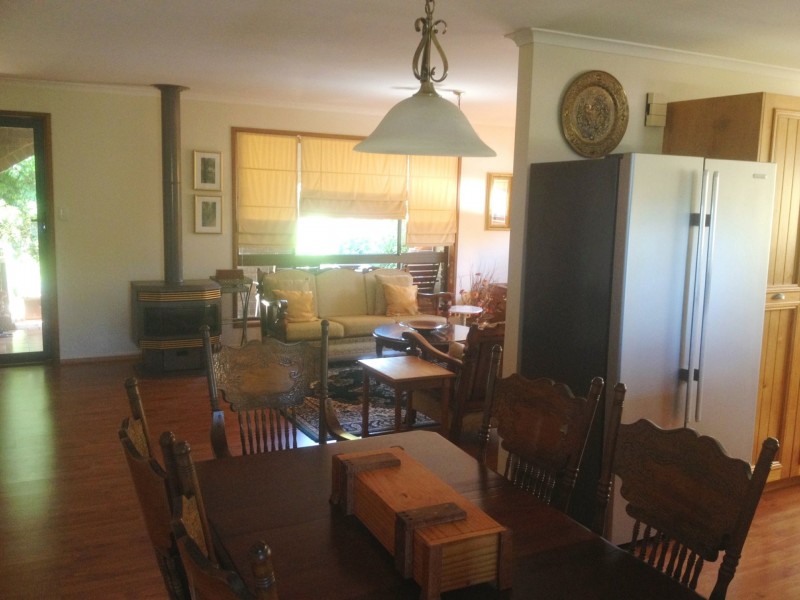 13-15 Adermann Drive, Kingaroy QLD 4610