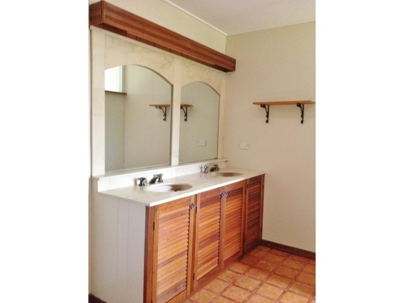 16157 D’Aguilar Highway, Kingaroy QLD 4610