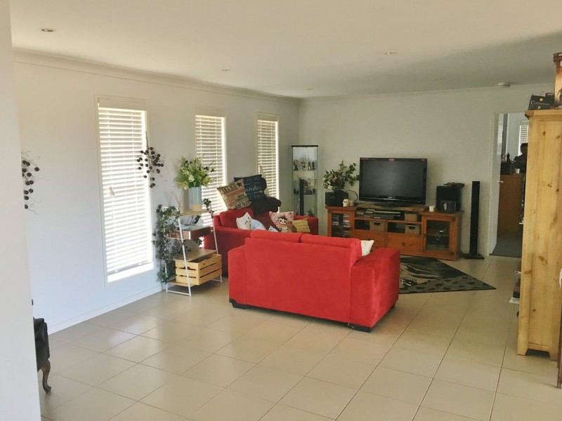 94-96 Rosella Parade, Kingaroy QLD 4610