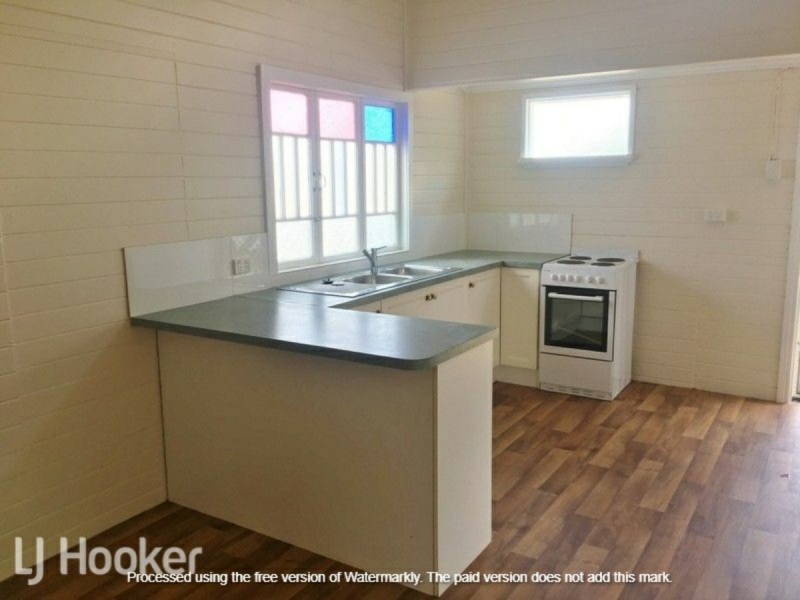 2/281 Haly Street, Kingaroy QLD 4610