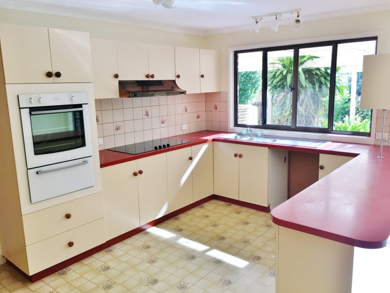 6 Cowie Drive, Kingaroy QLD 4610