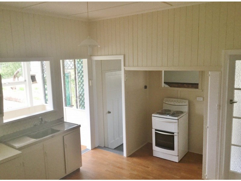 12-14 Beresford Street, Proston QLD 4613