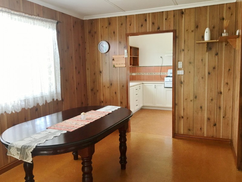 20 Cairns Street, Nanango QLD 4615