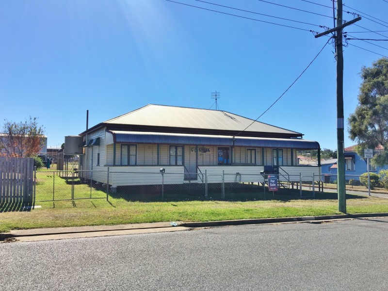 4 Alfred Street, Nanango QLD 4615
