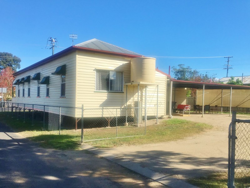 4 Alfred Street, Nanango QLD 4615