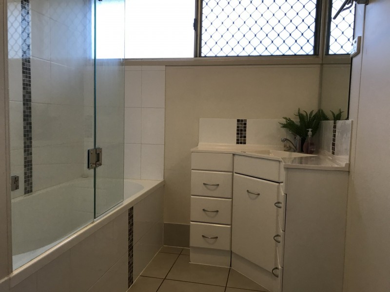 25 Moore Street, Kingaroy QLD 4610