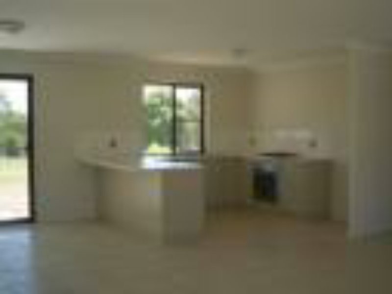 5 Burns Crs, Wondai QLD 4606