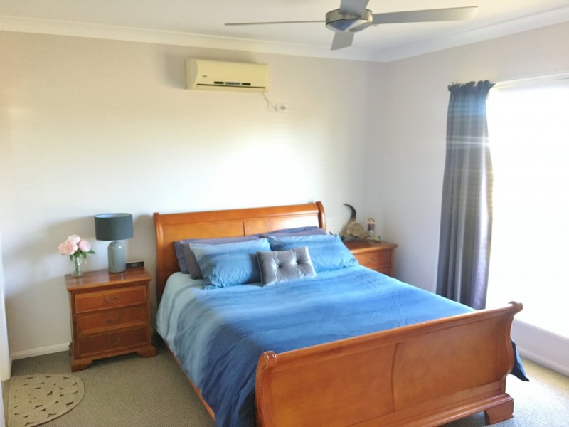 33-35 Premier Drive, Kingaroy QLD 4610