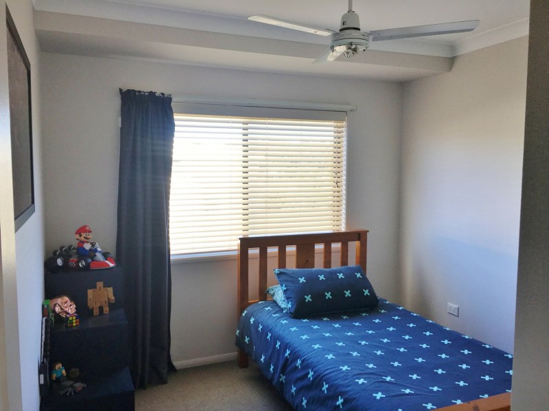 33-35 Premier Drive, Kingaroy QLD 4610
