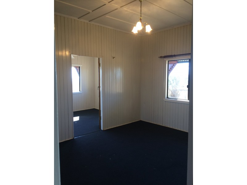 33 Hoffmanns Road, Wondai QLD 4606