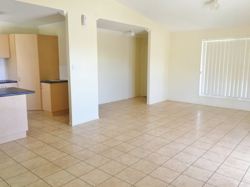 7 Banksia Drive, Kingaroy QLD 4610