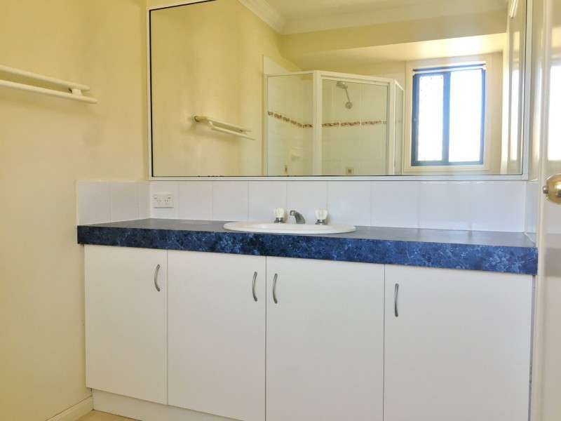 7 Banksia Drive, Kingaroy QLD 4610