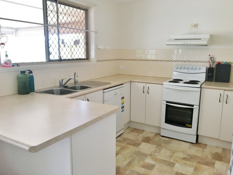 11 Burns Crescent, Wondai QLD 4606