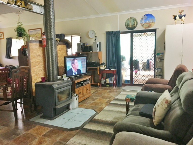 1529 Memerambi Barkers Creek Road, Wattle Camp QLD 4615