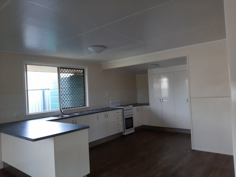 210 Seifert Street, Crawford QLD 4610